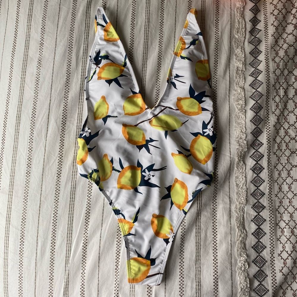 Cupshe Lemon Print One Piece Swimsuit